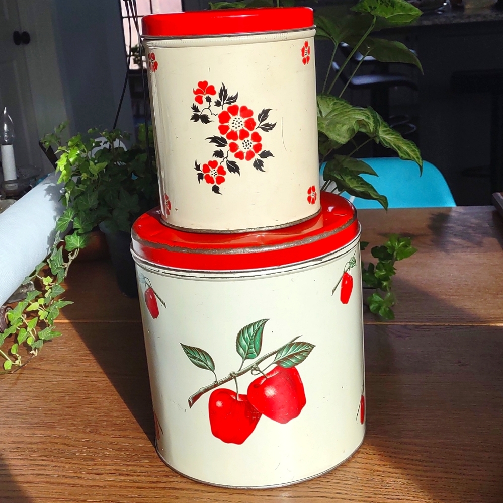 Decoware Apple and Poppy Canisters Set of 2